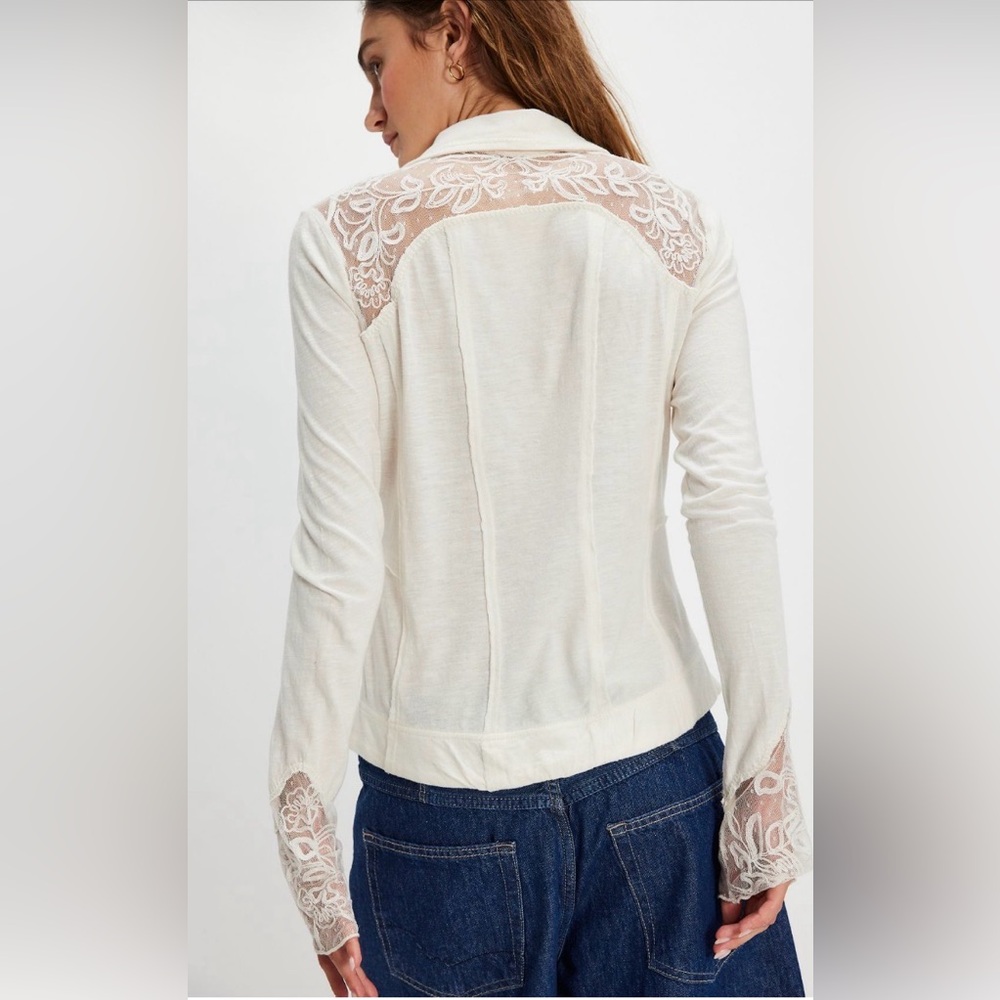 FREE PEOPLE Rosebud Cuff TOP/BLOUSE - Picture 3 of 15